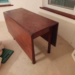 Antique Bermuda Cedar Drop-Leaf Table — 1800s Heritage Piece