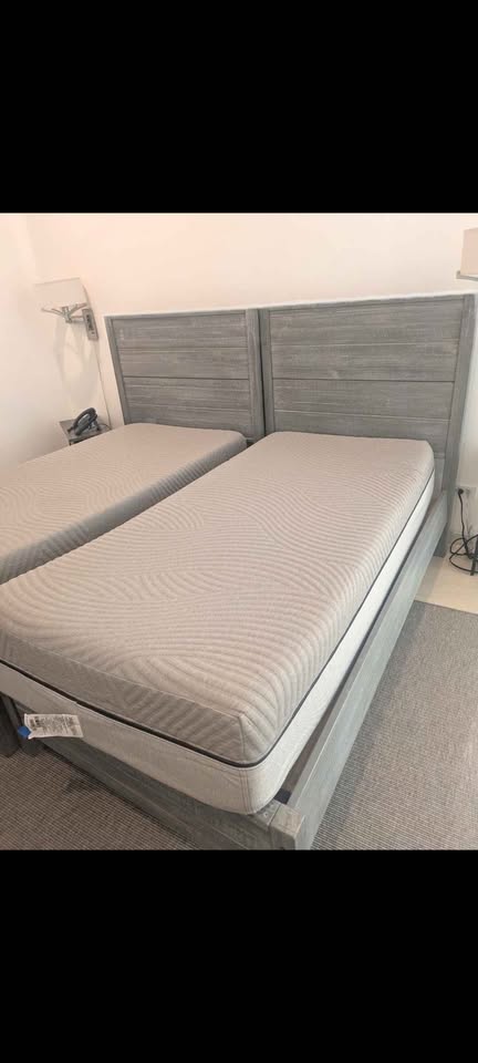 Sleep Number i8 Beds — Set of 2